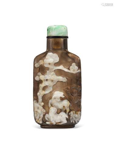 A CARVED CAMEO SMOKY QUARTZ SNUFF BOTTLE