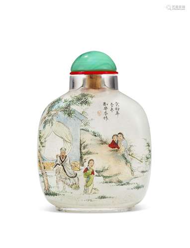 AN INSIDE-PAINTED GLASS SNUFF BOTTLE