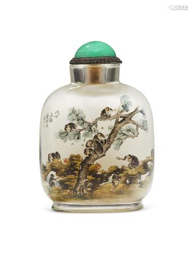 A LARGE INSIDE-PAINTED GLASS SNUFF BOTTLE