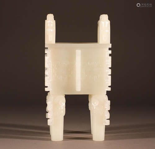 White jade two ear four foot tripod in Hotan of Qing Dynasty