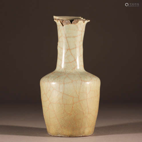 Ge Yao Beige glazed split pagoda bottle