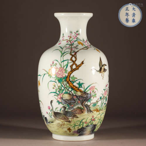 Qing Yongzheng pink flower and bird bottle
