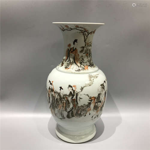 CHINESE FAMILLE ROSE VASE ,HAND PAINTED FIGURES ,H40CM