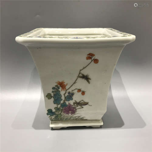 CHINESE FAMILLE ROSE FLOWER POT ,D19CM H18CM