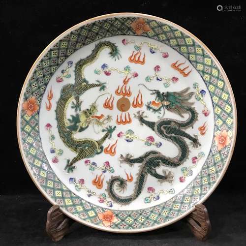 LARGE CHINESE FAMILLE VERTE CHARGER ,HAND PAITED TWO DRAGON ...