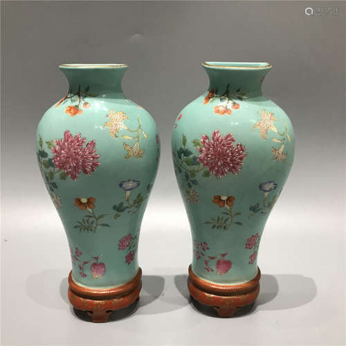 PAIR OF CHINESE FAMILLE ROSE WALL VASE ,HAND PAINTED FLOWERS...