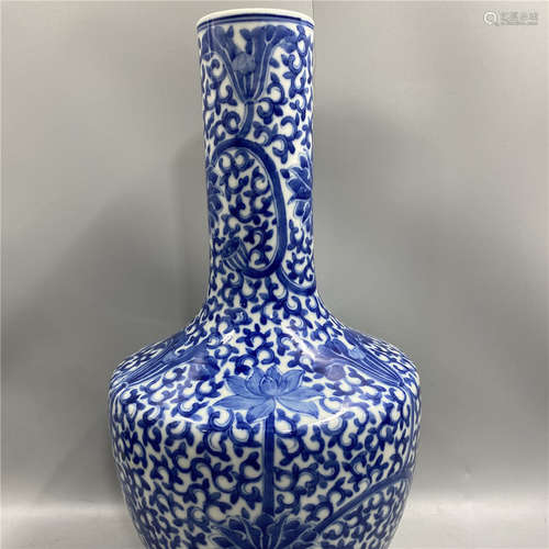 CHINESE BLUE AND WHITE VASE , HAND PAINTED FLOWERS, H35CM