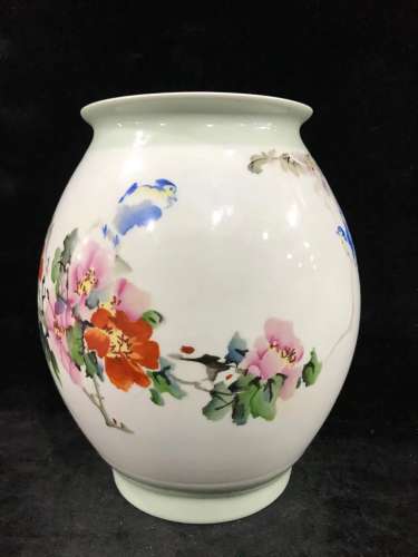 CHINESE FAMILLE ROSE VASE , DECORATED WITH BIRD AND FLOWER ,...