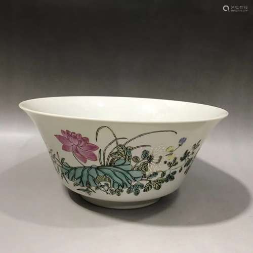 CHINESE FAMILLE ROSE BOWL .DECORATED WITH FLOWERS.D 19.8CM H...