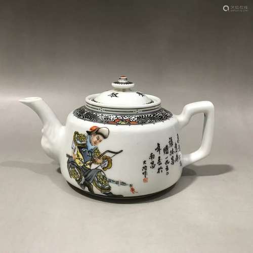 CHINESE FAMILLE ROSE TEA POT ,HAND PAINTED FIGURES,H 8CM , D...