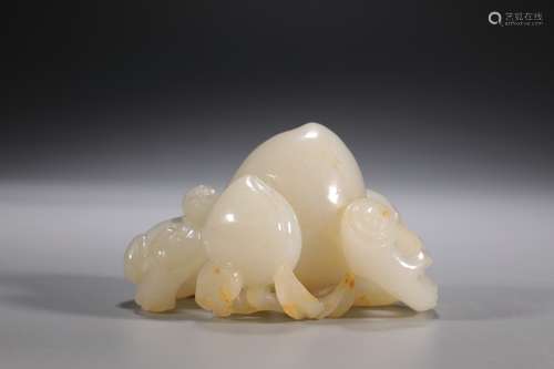 CHINESE JADE CRAVING PEACH AND MONKEY,7.9X5.3X4.5CM