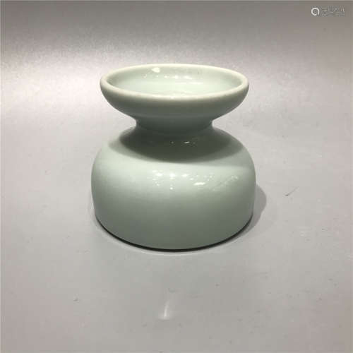 CHINESE CELDON BRUSH WASHER ,MARK AT BASE ,H 6.5CM