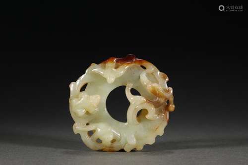 CHINESE JADE CRAVED DRAGONS PANDENT, 7.3X6.7X1.5CM