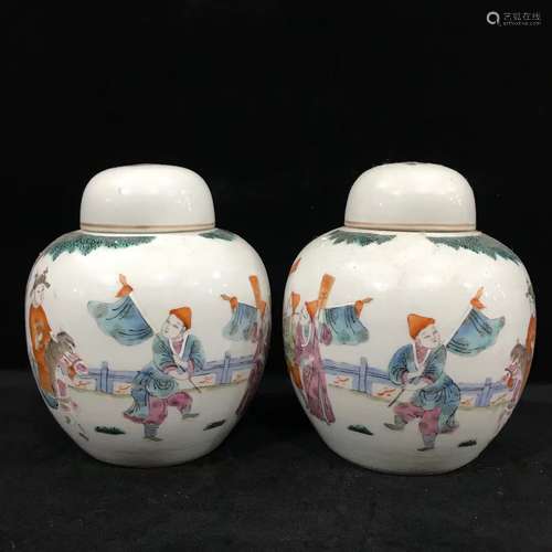 PAIR OF CHINESE FAMILLE ROSE GINGER JAR ,H16CM