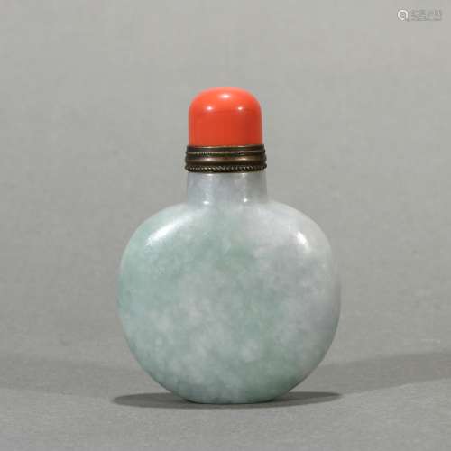 Hard Jade Snuff Bottle, China