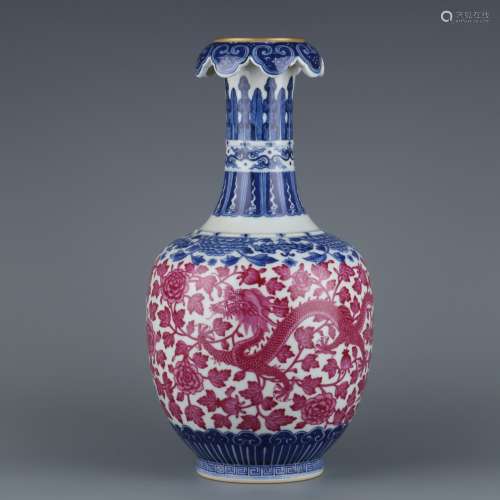 Qing Dynasty Period Of Qianlong Blue And White Porcelain 