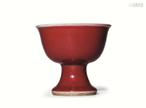 清十八世纪 红釉高足杯