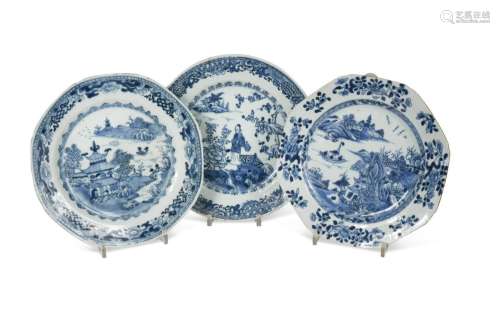 Twenty Chinese blue and white export plates, 18th century,