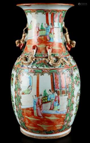 China Famillie Rose vase Qing-Dynasty 19th century, antique,...