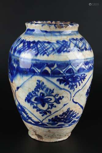 China vase Qing-Dynasty 19th century,