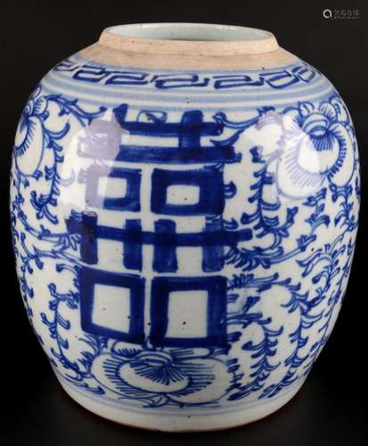 China pot with Shuāngxǐ Qing-Dynasty 19th century, Topf Blau...