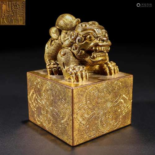 A Chinese Bronze-gilt Beast Seal