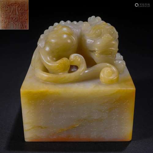 A Chinese Carved White Jade Beast Seal