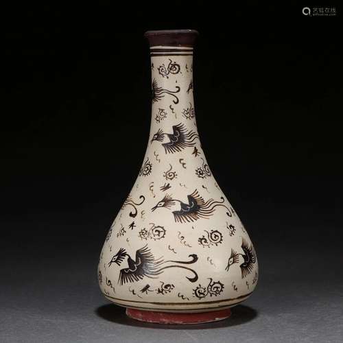 A Chinese Jizhou-type Phoenix Vase