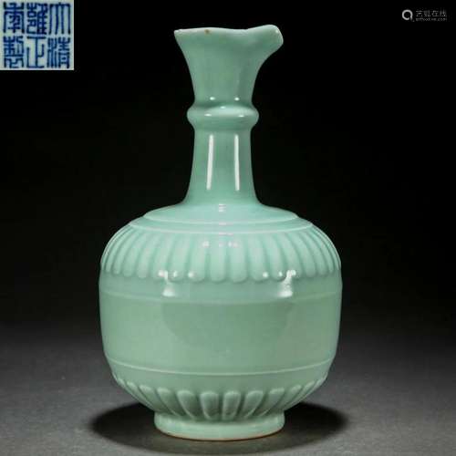 A Chinese Celadon Glaze Ewer