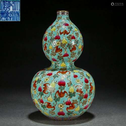 A Chinese Famille Rose Double Gourds Vase