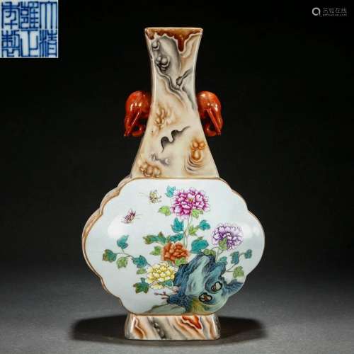 A Chinese Famille Rose Floral Vase