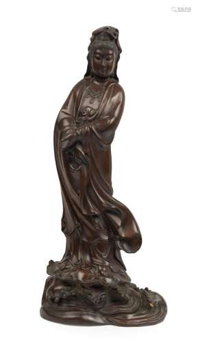 Chinese Beijing school Guanyin carved wooden statue, late Qi...