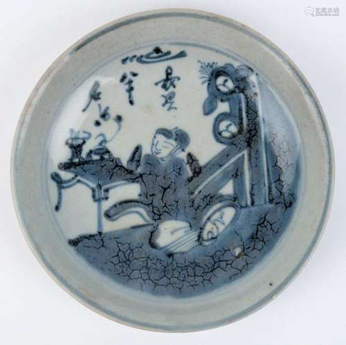 An antique Chinese blue and white porcelain dish, Ming Dynas...