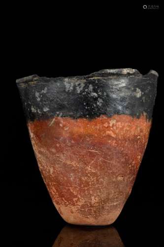 ANCIENT EGYPTIAN BLACK-TOPPED POTTERY BEAKER