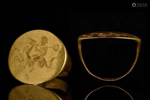 GREEK GOLD FINGER RING TRITON RIDING HIPPOCAMPUS