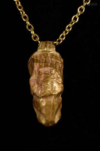 GREEK GOLD LION PENDANT