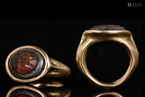 ROMAN HUNTER HORSEBACK CARNELIAN INTAGLIO GOLD RING