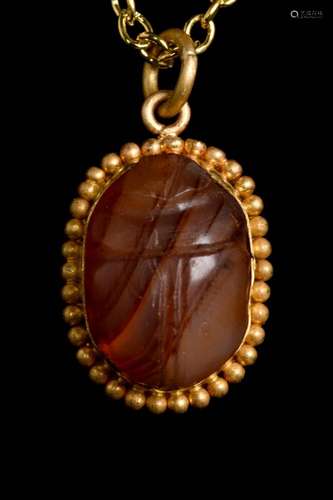 EGYPTIAN CARNELIAN SCARAB IN GOLD PENDANT