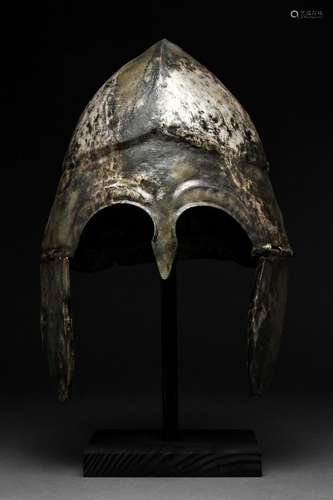 GREEK CHALCIDIAN HOPLITE BRONZE HELMET