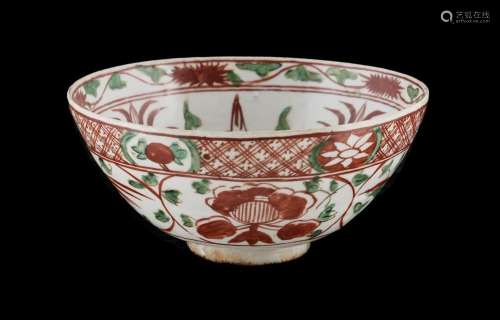 Chinese Ming Dynasty Zhangzhou Swatow Ware Bowl Painted in p...