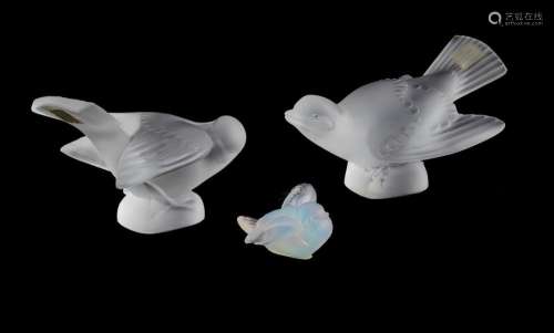 Pr Lalique Moulded Glass Birds 'Moineau Coquet' &...