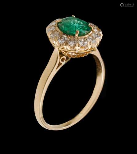 18ct Yellow Gold Emerald & Diamond Cluster Ring 4 claw s...