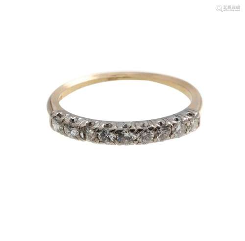 18ct Yellow & White Gold In-line Diamond Ring One stone ...