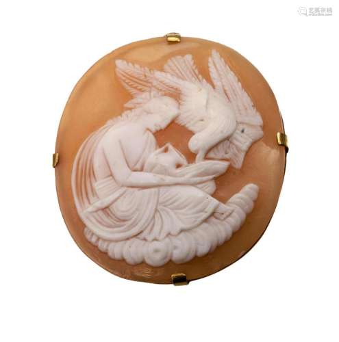 9ct Framed Shell Cameo Brooch Total weight 9.1g 4.8x4cm (app...