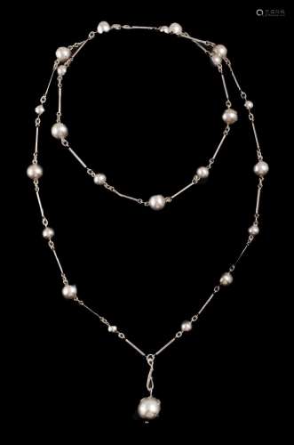800 Silver Ball & Bar Necklace Approx. 90cm long, plus d...