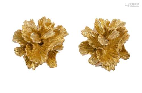 18ct Yellow Gold Flower Design Earrings Solid clip on floral...