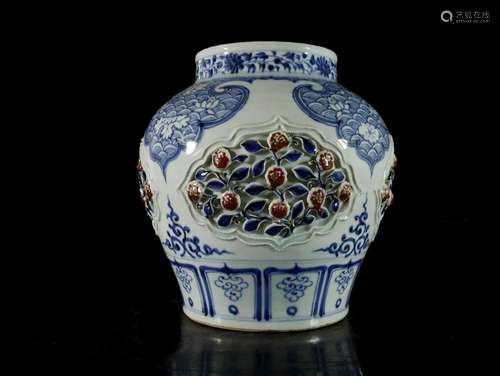 A Blue And White 'Flower' Reticulated Jar