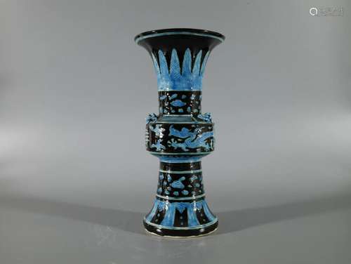 A Rare Fahua Phoenix and Dragon Pattern Vase