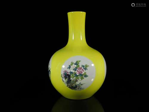 A Top Yellow Ground Famille-rose Vase