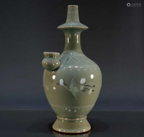 A Korean Celadon-Glazed 'Crane' Ewer